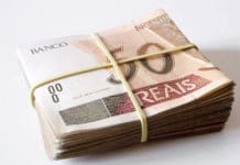 Governo analisa criar um teto para aposentadoria de militares